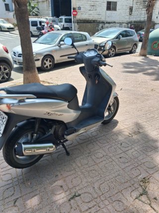 Honda Dylan 125