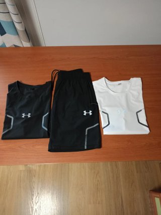 Conjunto deportivo Under Armour