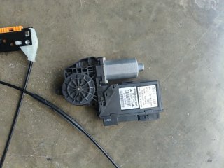 Elevalunas Delantero Derecho Audi A4 B7