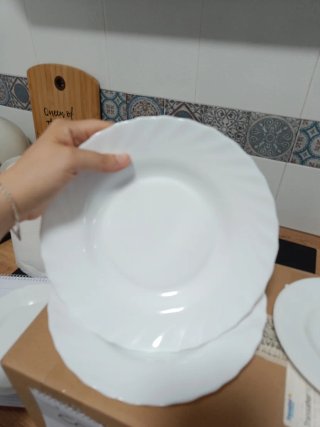 Platos porcelana blancos
