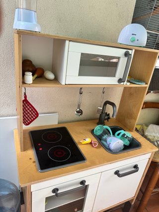 Cocinita de juguete de madera