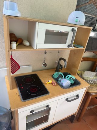 Cocinita de juguete de madera
