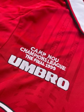Retro Manchester United 1999 Umbro