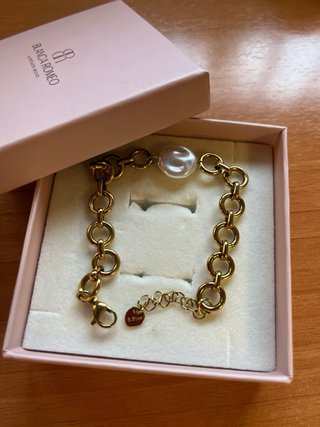 Pulsera Blanca Romeo Acero Perla Dorada