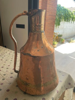 Jarra de cobre antigua