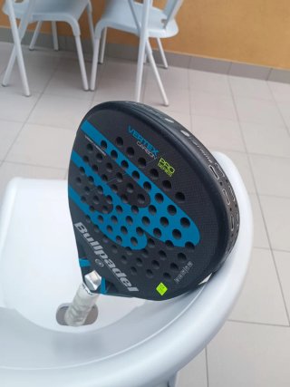 Bullpadel Vertex Carbon Pro Padel Racket