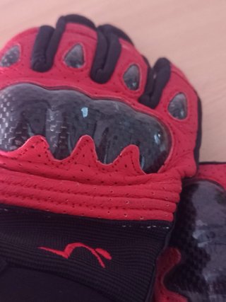 Guantes de Moto Rojos y Negros