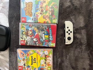Nintendo Switch OLED + Accesorios