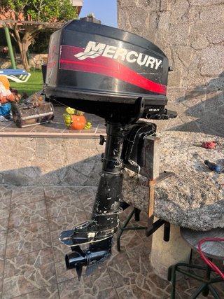 Motor fueraborda mercury 4 cv 2 tienpos
