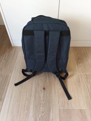 Mochila convertible con ruedas
