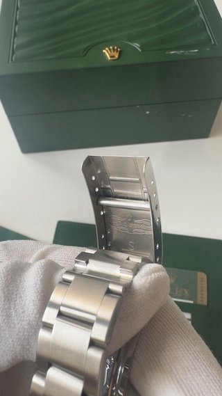Rolex Submariner 16610 Full Set