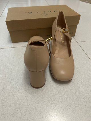 Zapatos Unisa Talla 38 Beige Nuevos