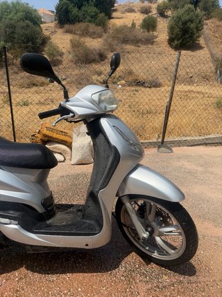Peugeot Tweet 125cc Plata