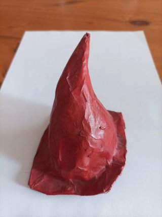 Figura Gnomo Mitológico Viñedospapel mache  30x45