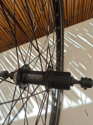 Rueda trasera bici 26 + neumático ciudad