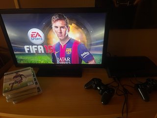 PS3 Super Slim 500GB + 2 mandos + 5 juegos
