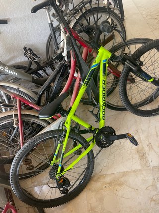 Bicicleta Rockrider ST 500 Neón