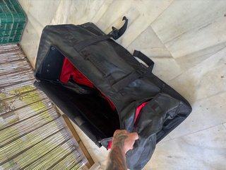 The North Face Rolling Thunder 100L