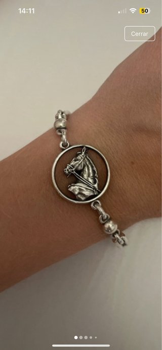Pulsera con colgante de caballo