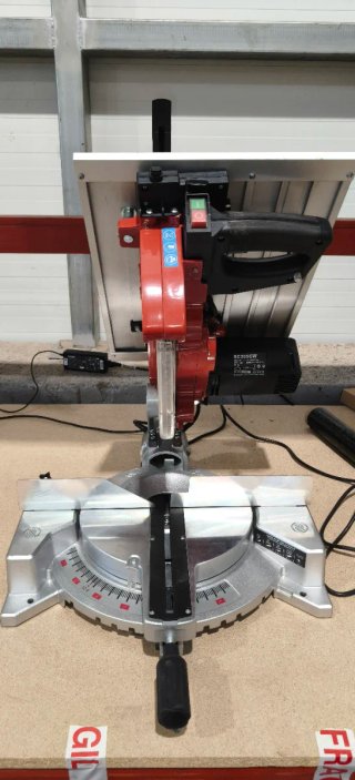 Ingletadora Stayer Mod. SC305 CW