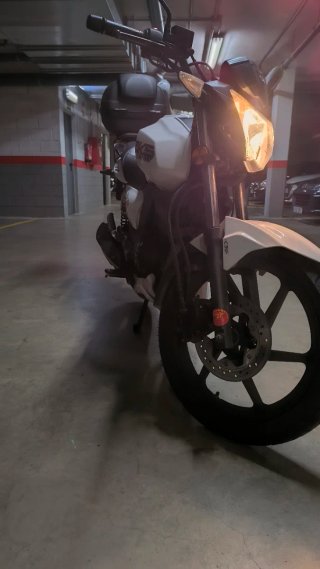Moto Keeway RKS 125 Blanca