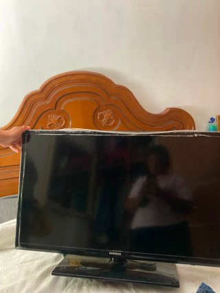 Televisión Samsung Negra NEGOCIABLE