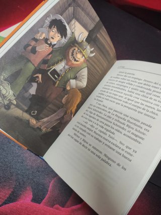 Lote 2 libros Los 5. El eslabón de cristal