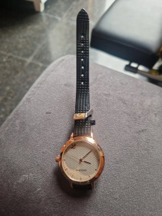Reloj Exactime Dorado y Negro