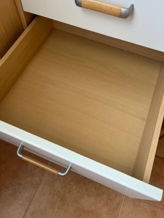 Dormitorio juvenil blanco y madera