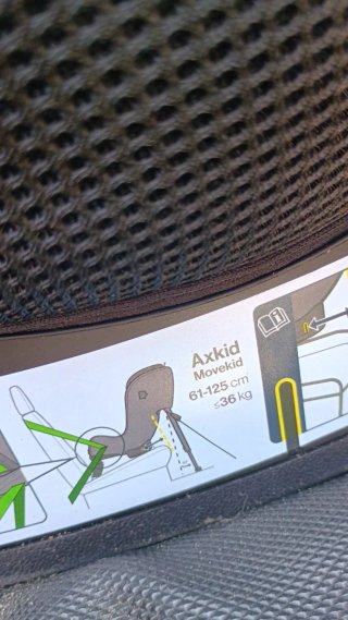 Silla coche Axkid Movekid 61-125 cm. A contramarch