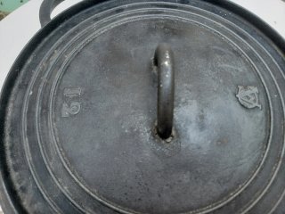 Ollas antiguas de Hierro Fundido