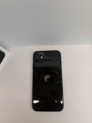 iPhone 11 nero con scatola originale