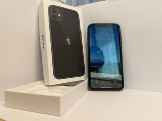 iPhone 11 nero con scatola originale