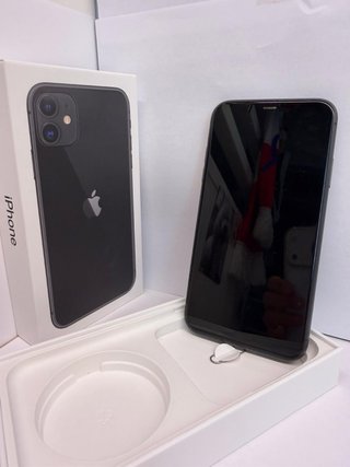 iPhone 11 nero con scatola originale