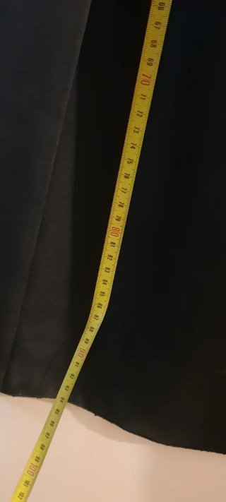 Vestito nero con cintura