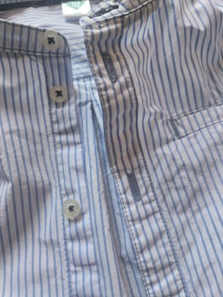 Camisa de rayas azul