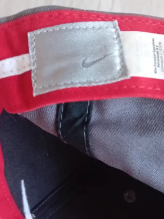 Gorra Nike Gris Nueva