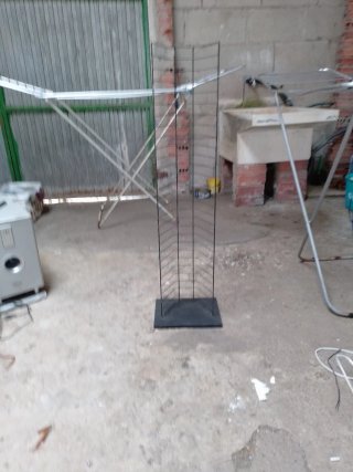 Porta CDs metálico