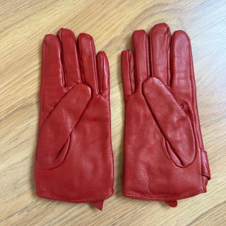 Guantes efecto piel rojos