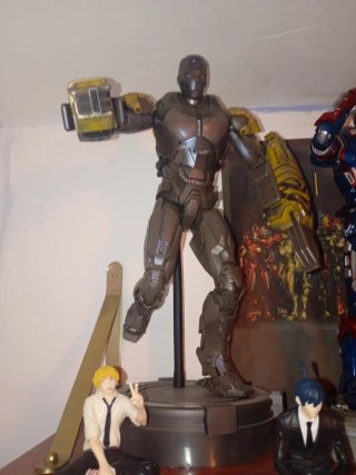 Figura Iron Man Hoy Toys