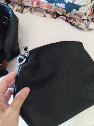Bolso mujer negro con neceser a juego