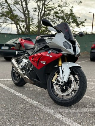 BMW S1000RR Roja y Blanca