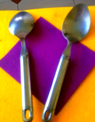 JUEGO: "6 CUBIERTOS ACERO INOXIDABLE VINTAGE". 70s