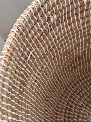 Cesta grande de paja con tapa