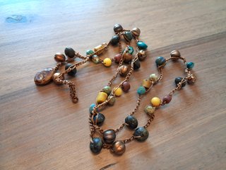 Collana uncinetto con perline
