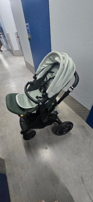 Carrito de bebé Jane color verde