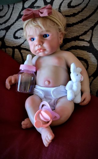 Tierna reborn silicona rubia 33-34cm