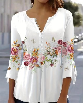 Camiseta blanca con estampado floral