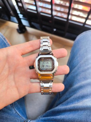 Casio G-Shock GMW-B5000D-1C Plata