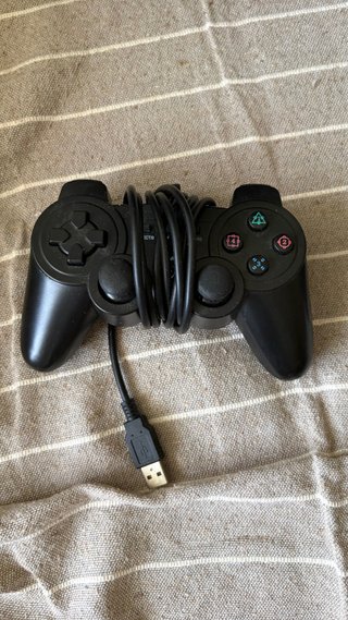Lote PS3: Consola, 2 Mandos y 11 Juegos